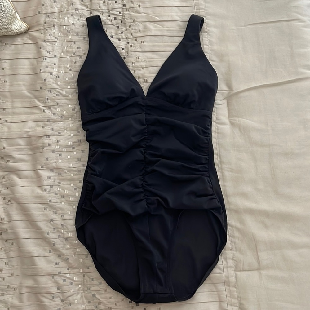 Shaping swimsuit with CUPS SEWN IN!